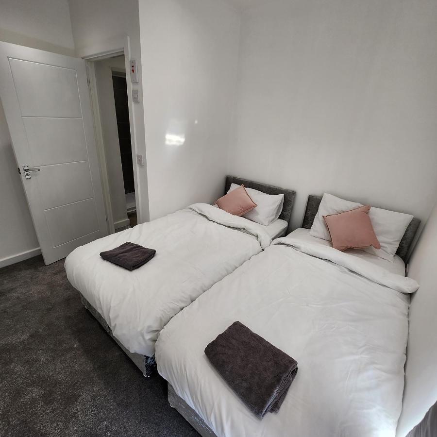 Comfy Diamond Ensuite Room Maidstone With Free Parking And Speedy Wifi Экстерьер фото